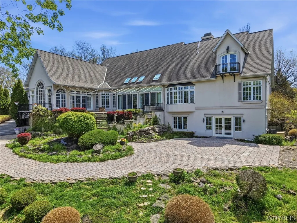 224 Village Pointe Lane, Amherst, New York 14221, Amherst, New York 14221, 4 Bedrooms Bedrooms, 10 Rooms Rooms,5 BathroomsBathrooms,Residential,For Sale,224 Village Pointe Lane, Amherst, New York 14221,0,B1682061