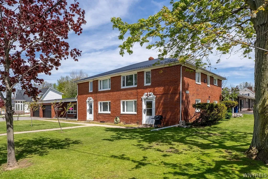 858 Wehrle Drive, Amherst, New York 14221, Amherst, New York 14221, 9 Bedrooms Bedrooms, ,4 BathroomsBathrooms,Residential,For Sale,858 Wehrle Drive, Amherst, New York 14221,0,B1681715