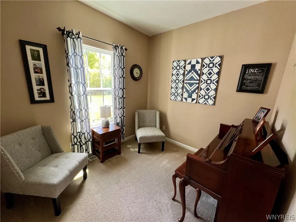 11 Airmont Drive, Orchard Park, New York 14127, Orchard Park, New York 14127, 4 Bedrooms Bedrooms, 9 Rooms Rooms,2 BathroomsBathrooms,Residential,For Sale,11 Airmont Drive, Orchard Park, New York 14127,0,B1673869