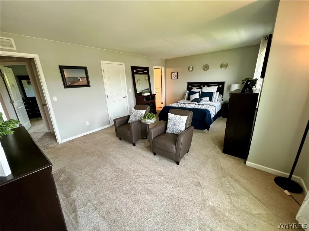 11 Airmont Drive, Orchard Park, New York 14127, Orchard Park, New York 14127, 4 Bedrooms Bedrooms, 9 Rooms Rooms,2 BathroomsBathrooms,Residential,For Sale,11 Airmont Drive, Orchard Park, New York 14127,0,B1673869