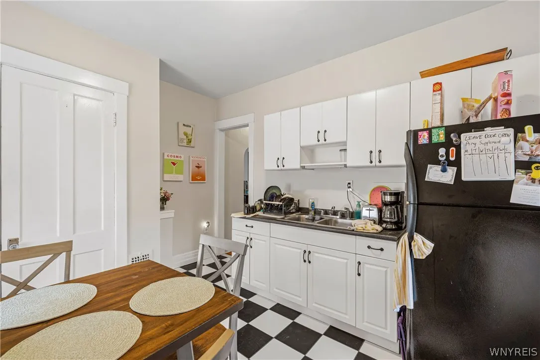 180 Richmond Avenue, Buffalo, New York 14222, Buffalo, New York 14222, 7 Bedrooms Bedrooms, ,4 BathroomsBathrooms,Residential,For Sale,180 Richmond Avenue, Buffalo, New York 14222,0,B1676154