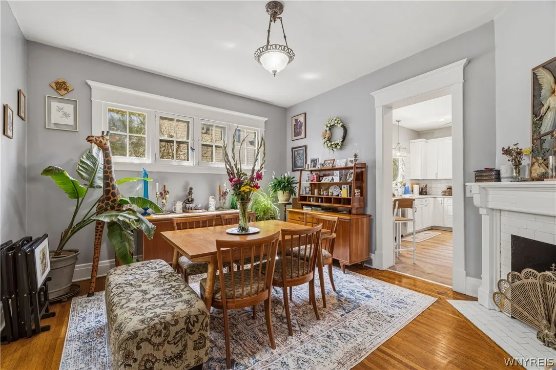 180 Richmond Avenue, Buffalo, New York 14222, Buffalo, New York 14222, 7 Bedrooms Bedrooms, ,4 BathroomsBathrooms,Residential,For Sale,180 Richmond Avenue, Buffalo, New York 14222,0,B1676154
