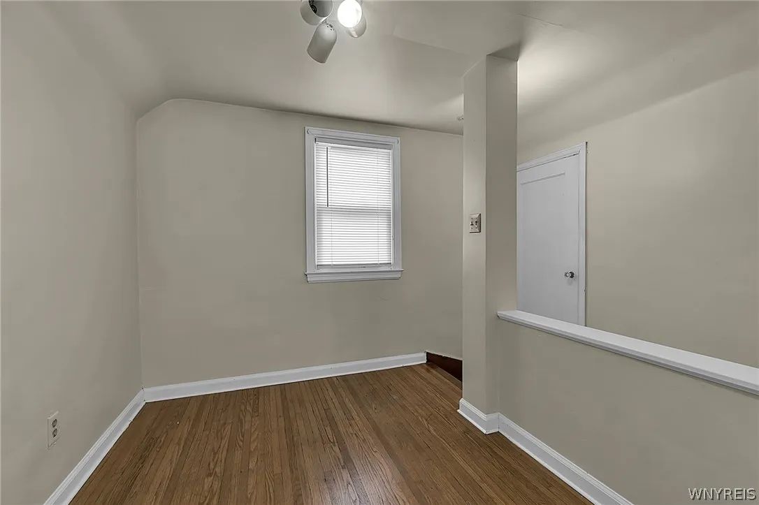 380 Springville Avenue, Amherst, New York 14226, Amherst, New York 14226, 3 Bedrooms Bedrooms, 5 Rooms Rooms,1 BathroomBathrooms,Residential,For Sale,380 Springville Avenue, Amherst, New York 14226,0,B1682271