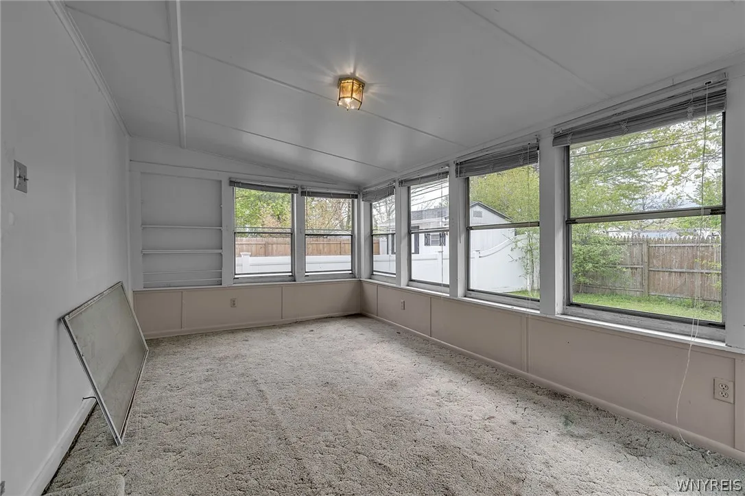 380 Springville Avenue, Amherst, New York 14226, Amherst, New York 14226, 3 Bedrooms Bedrooms, 5 Rooms Rooms,1 BathroomBathrooms,Residential,For Sale,380 Springville Avenue, Amherst, New York 14226,0,B1682271