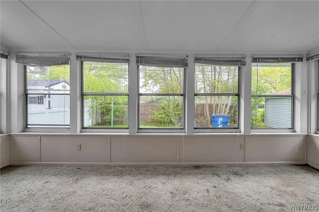 380 Springville Avenue, Amherst, New York 14226, Amherst, New York 14226, 3 Bedrooms Bedrooms, 5 Rooms Rooms,1 BathroomBathrooms,Residential,For Sale,380 Springville Avenue, Amherst, New York 14226,0,B1682271