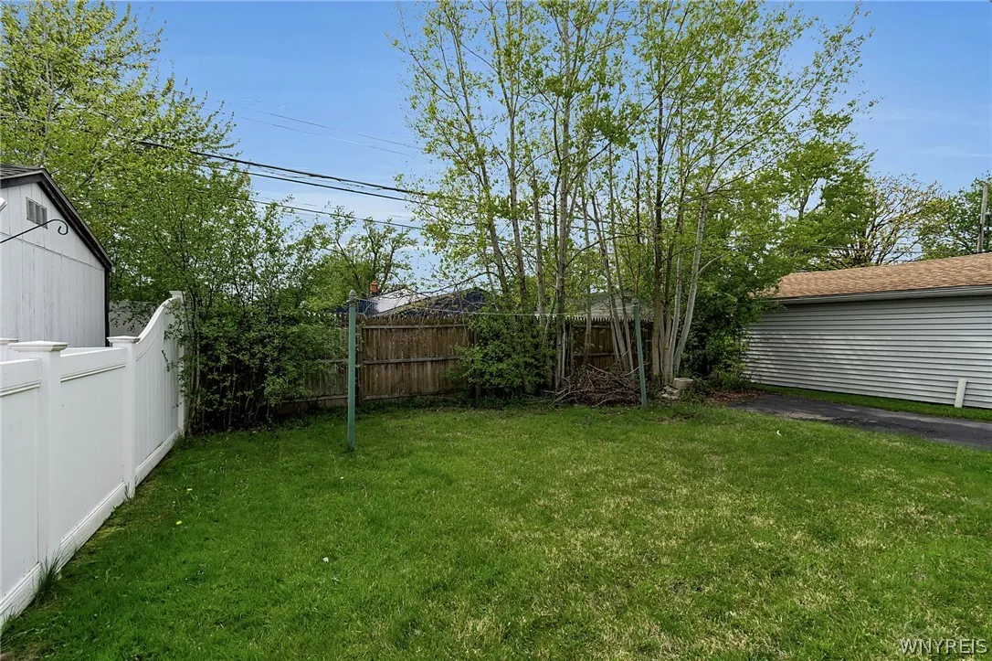 380 Springville Avenue, Amherst, New York 14226, Amherst, New York 14226, 3 Bedrooms Bedrooms, 5 Rooms Rooms,1 BathroomBathrooms,Residential,For Sale,380 Springville Avenue, Amherst, New York 14226,0,B1682271