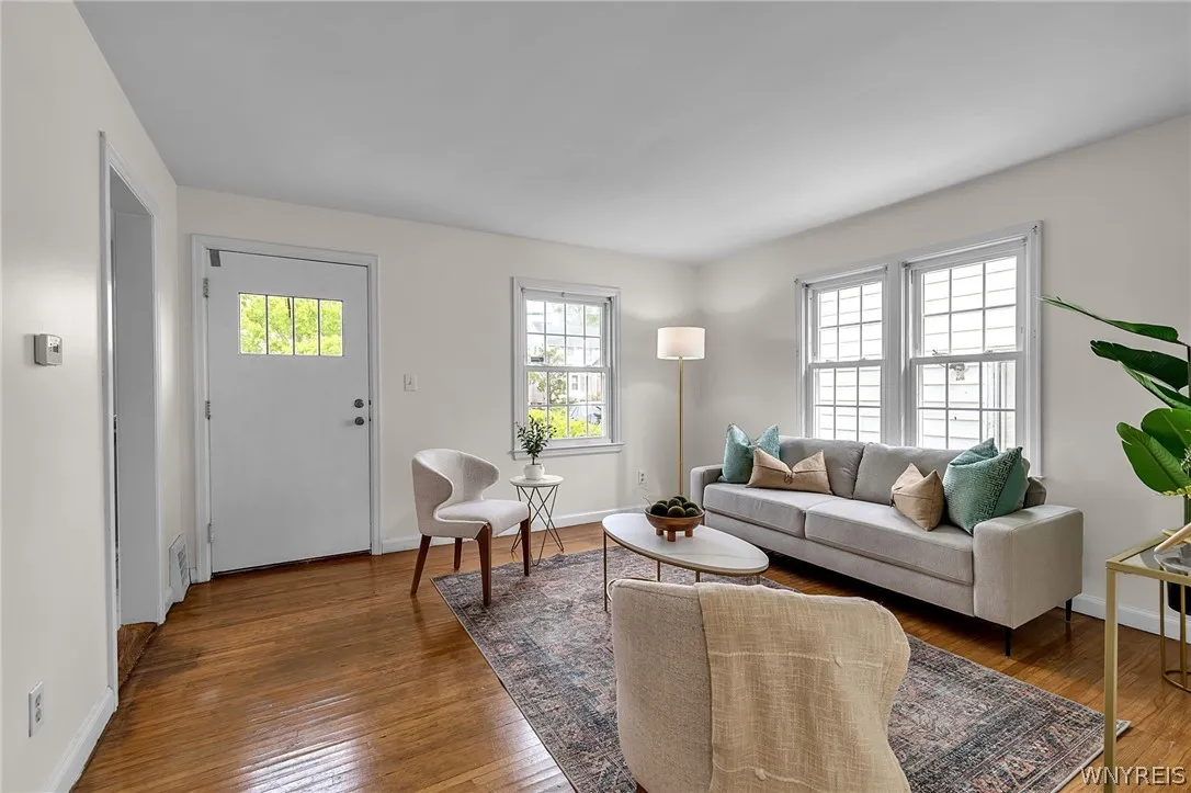 380 Springville Avenue, Amherst, New York 14226, Amherst, New York 14226, 3 Bedrooms Bedrooms, 5 Rooms Rooms,1 BathroomBathrooms,Residential,For Sale,380 Springville Avenue, Amherst, New York 14226,0,B1682271