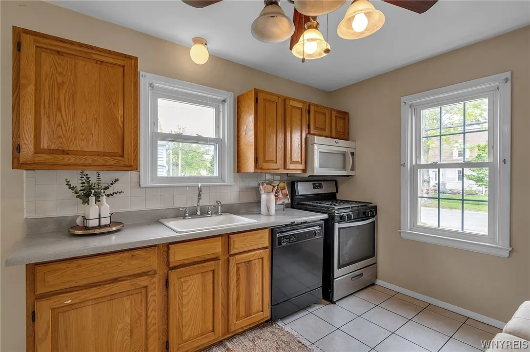 380 Springville Avenue, Amherst, New York 14226, Amherst, New York 14226, 3 Bedrooms Bedrooms, 5 Rooms Rooms,1 BathroomBathrooms,Residential,For Sale,380 Springville Avenue, Amherst, New York 14226,0,B1682271