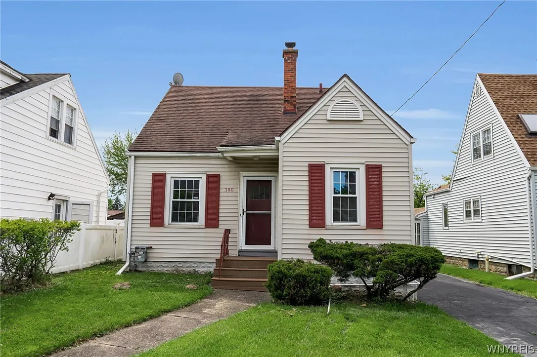 380 Springville Avenue, Amherst, New York 14226, Amherst, New York 14226, 3 Bedrooms Bedrooms, 5 Rooms Rooms,1 BathroomBathrooms,Residential,For Sale,380 Springville Avenue, Amherst, New York 14226,0,B1682271