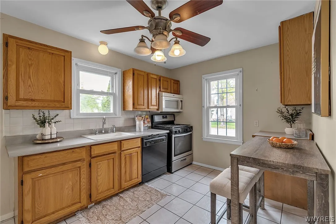 380 Springville Avenue, Amherst, New York 14226, Amherst, New York 14226, 3 Bedrooms Bedrooms, 5 Rooms Rooms,1 BathroomBathrooms,Residential,For Sale,380 Springville Avenue, Amherst, New York 14226,0,B1682271