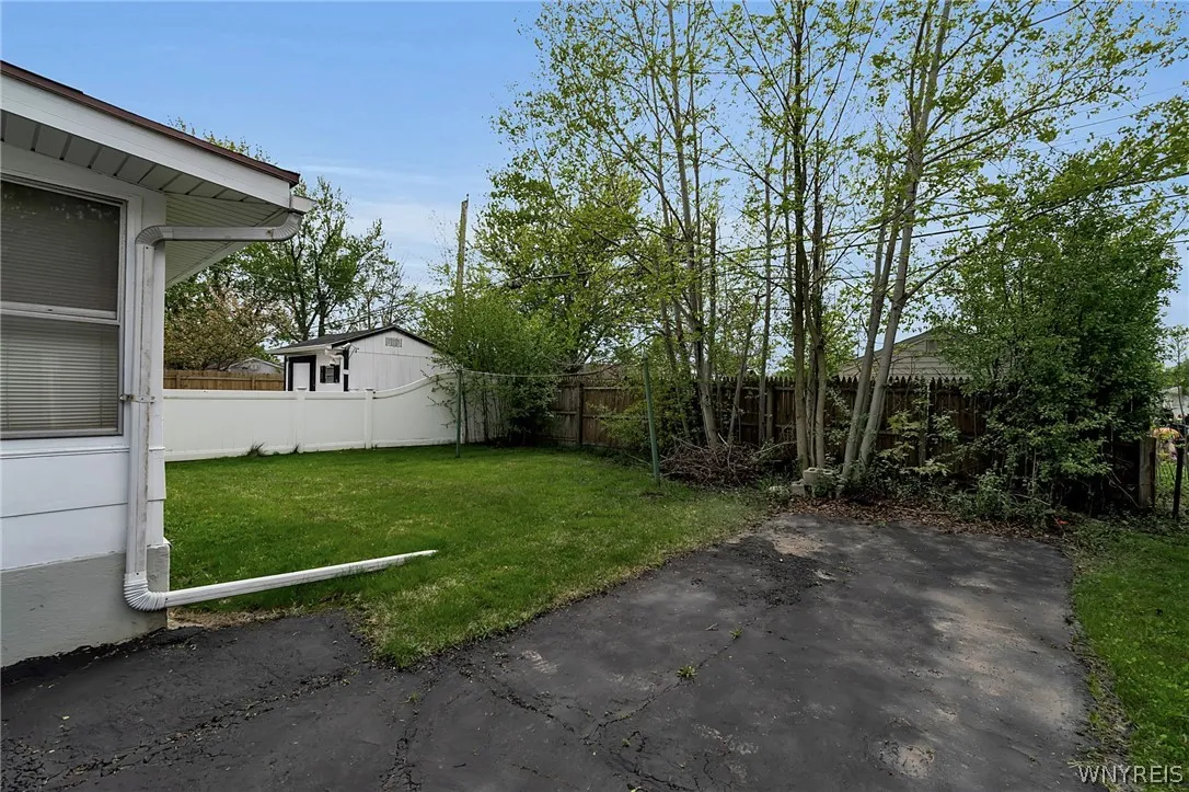 380 Springville Avenue, Amherst, New York 14226, Amherst, New York 14226, 3 Bedrooms Bedrooms, 5 Rooms Rooms,1 BathroomBathrooms,Residential,For Sale,380 Springville Avenue, Amherst, New York 14226,0,B1682271