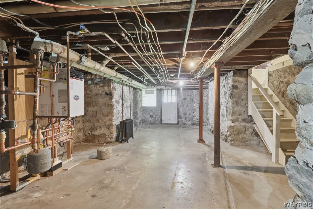 6420 West Quaker Street, Orchard Park, New York 14, Orchard Park, New York 14127, 4 Bedrooms Bedrooms, 9 Rooms Rooms,1 BathroomBathrooms,Residential,For Sale,6420 West Quaker Street, Orchard Park, New York 14,0,B1680926