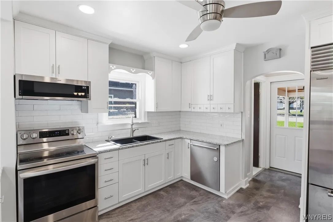 6420 West Quaker Street, Orchard Park, New York 14, Orchard Park, New York 14127, 4 Bedrooms Bedrooms, 9 Rooms Rooms,1 BathroomBathrooms,Residential,For Sale,6420 West Quaker Street, Orchard Park, New York 14,0,B1680926
