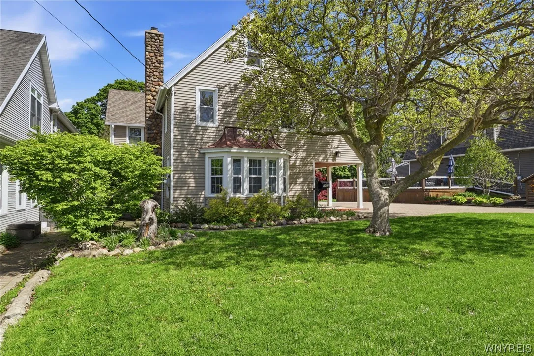 6420 West Quaker Street, Orchard Park, New York 14, Orchard Park, New York 14127, 4 Bedrooms Bedrooms, 9 Rooms Rooms,1 BathroomBathrooms,Residential,For Sale,6420 West Quaker Street, Orchard Park, New York 14,0,B1680926