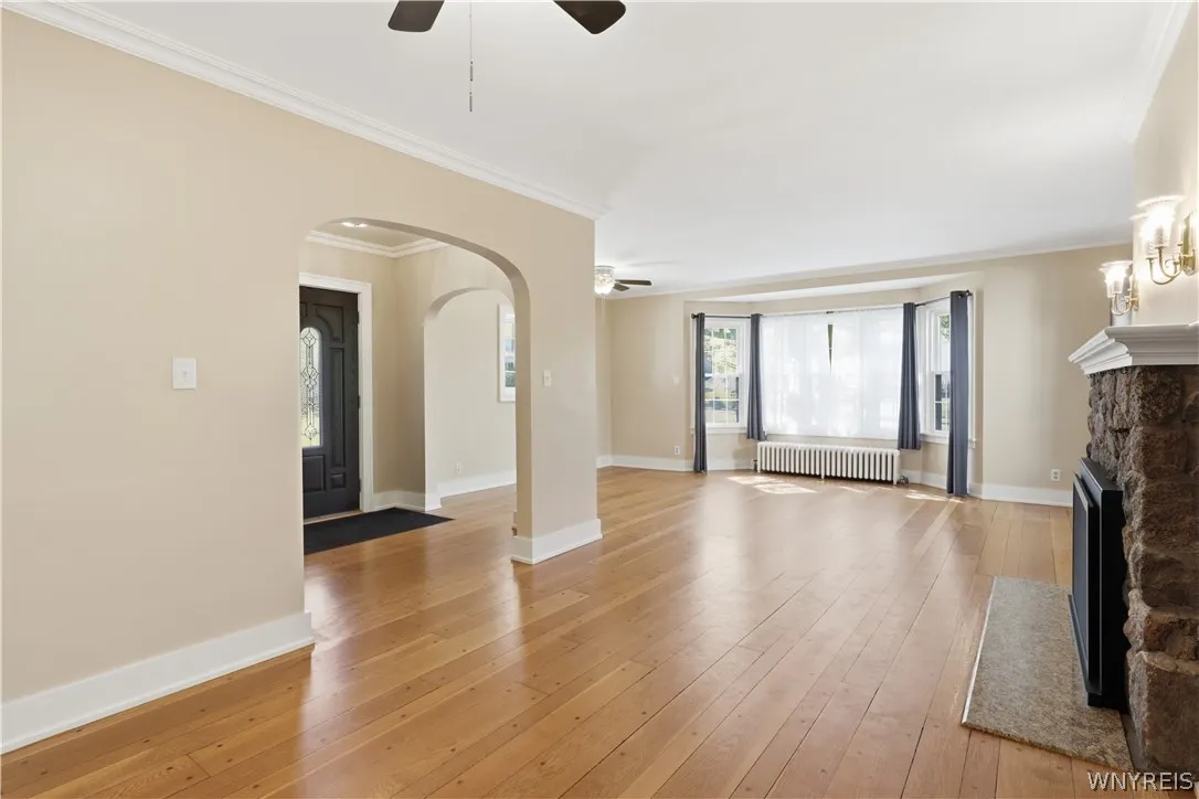 6420 West Quaker Street, Orchard Park, New York 14, Orchard Park, New York 14127, 4 Bedrooms Bedrooms, 9 Rooms Rooms,1 BathroomBathrooms,Residential,For Sale,6420 West Quaker Street, Orchard Park, New York 14,0,B1680926