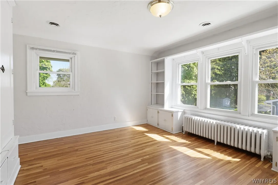 6420 West Quaker Street, Orchard Park, New York 14, Orchard Park, New York 14127, 4 Bedrooms Bedrooms, 9 Rooms Rooms,1 BathroomBathrooms,Residential,For Sale,6420 West Quaker Street, Orchard Park, New York 14,0,B1680926