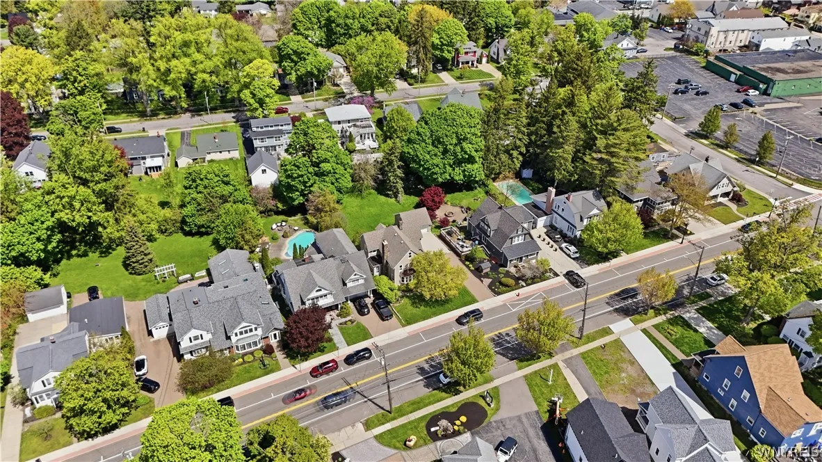 6420 West Quaker Street, Orchard Park, New York 14, Orchard Park, New York 14127, 4 Bedrooms Bedrooms, 9 Rooms Rooms,1 BathroomBathrooms,Residential,For Sale,6420 West Quaker Street, Orchard Park, New York 14,0,B1680926