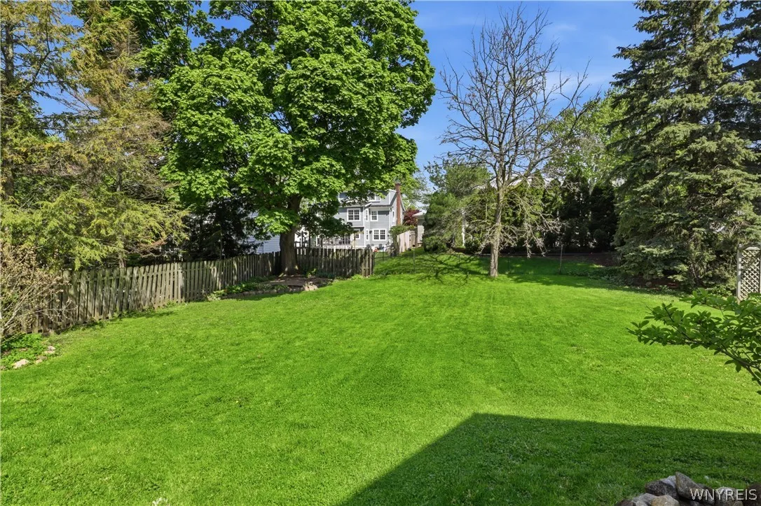 6420 West Quaker Street, Orchard Park, New York 14, Orchard Park, New York 14127, 4 Bedrooms Bedrooms, 9 Rooms Rooms,1 BathroomBathrooms,Residential,For Sale,6420 West Quaker Street, Orchard Park, New York 14,0,B1680926