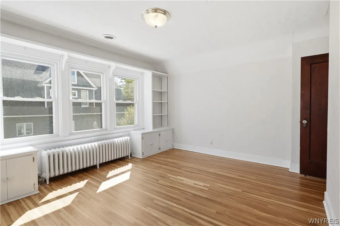 6420 West Quaker Street, Orchard Park, New York 14, Orchard Park, New York 14127, 4 Bedrooms Bedrooms, 9 Rooms Rooms,1 BathroomBathrooms,Residential,For Sale,6420 West Quaker Street, Orchard Park, New York 14,0,B1680926
