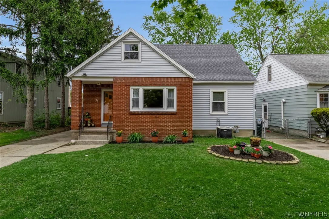 86 School Street, Tonawanda, New York 14217, Tonawanda, New York 14217, 5 Bedrooms Bedrooms, 10 Rooms Rooms,3 BathroomsBathrooms,Residential,For Sale,86 School Street, Tonawanda, New York 14217,0,B1679408