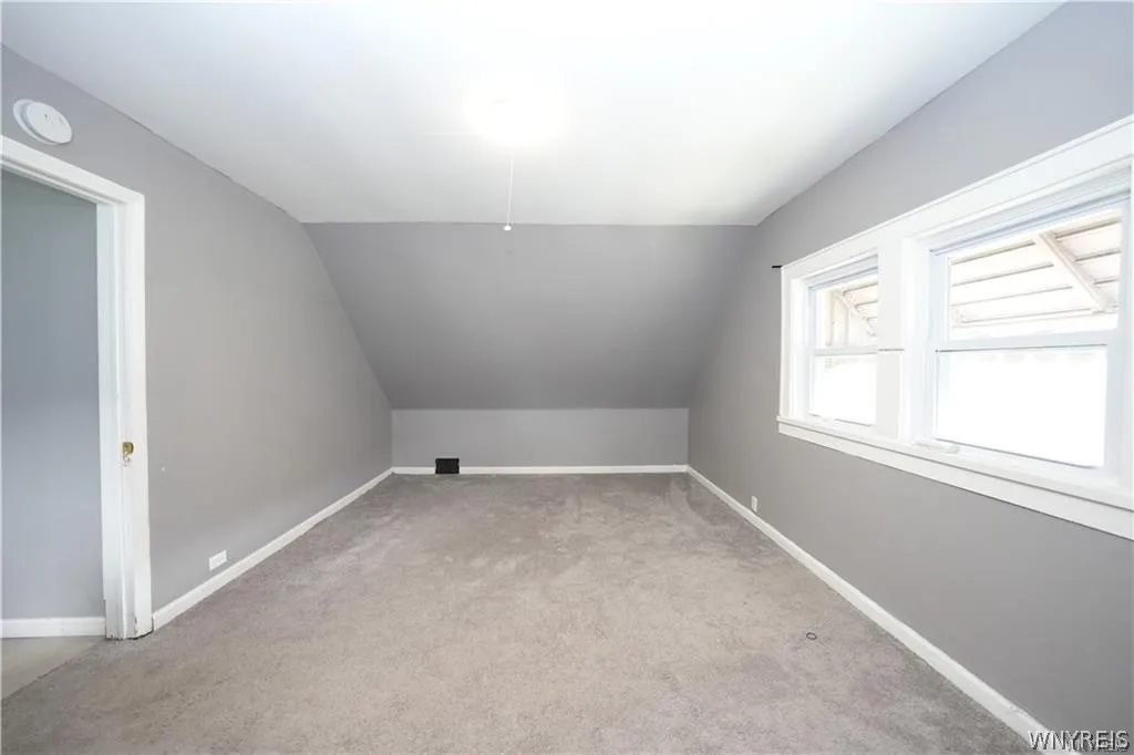 64 Ontario Street, Buffalo, New York 14207, Buffalo, New York 14207, 4 Bedrooms Bedrooms, ,2 BathroomsBathrooms,Residential,For Sale,64 Ontario Street, Buffalo, New York 14207,0,B1682606