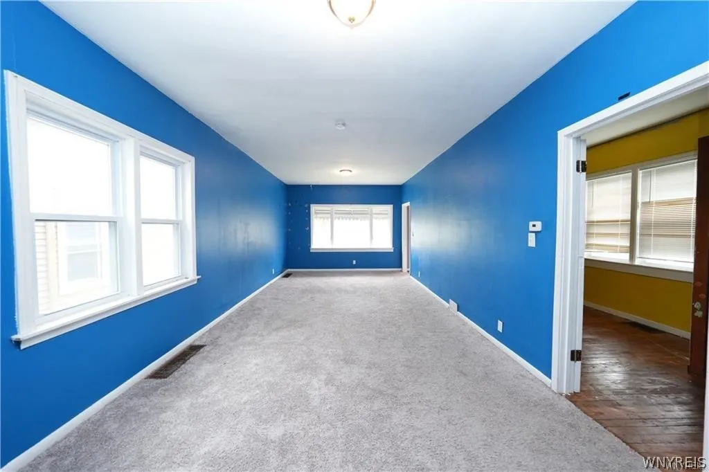 64 Ontario Street, Buffalo, New York 14207, Buffalo, New York 14207, 4 Bedrooms Bedrooms, ,2 BathroomsBathrooms,Residential,For Sale,64 Ontario Street, Buffalo, New York 14207,0,B1682606