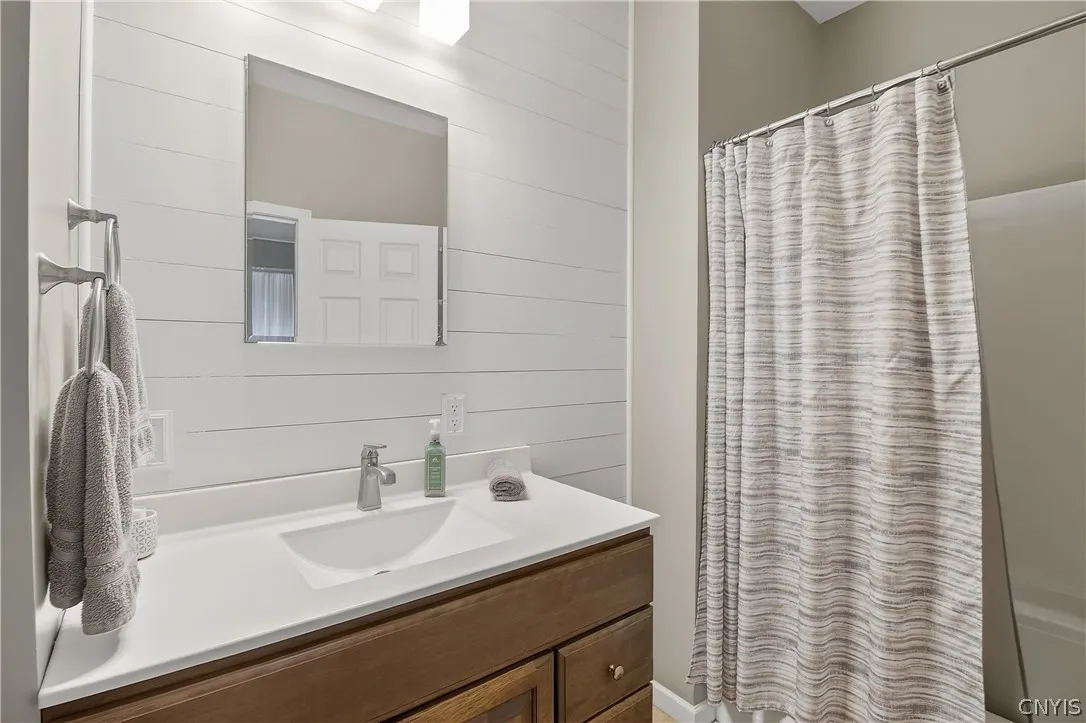 7338 Railroad St, Marcy, New York 13469, Marcy, New York 13469, 3 Bedrooms Bedrooms, 10 Rooms Rooms,2 BathroomsBathrooms,Residential,For Sale,7338 Railroad St, Marcy, New York 13469,0,S1680790