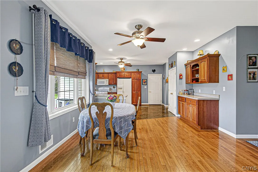 7338 Railroad St, Marcy, New York 13469, Marcy, New York 13469, 3 Bedrooms Bedrooms, 10 Rooms Rooms,2 BathroomsBathrooms,Residential,For Sale,7338 Railroad St, Marcy, New York 13469,0,S1680790