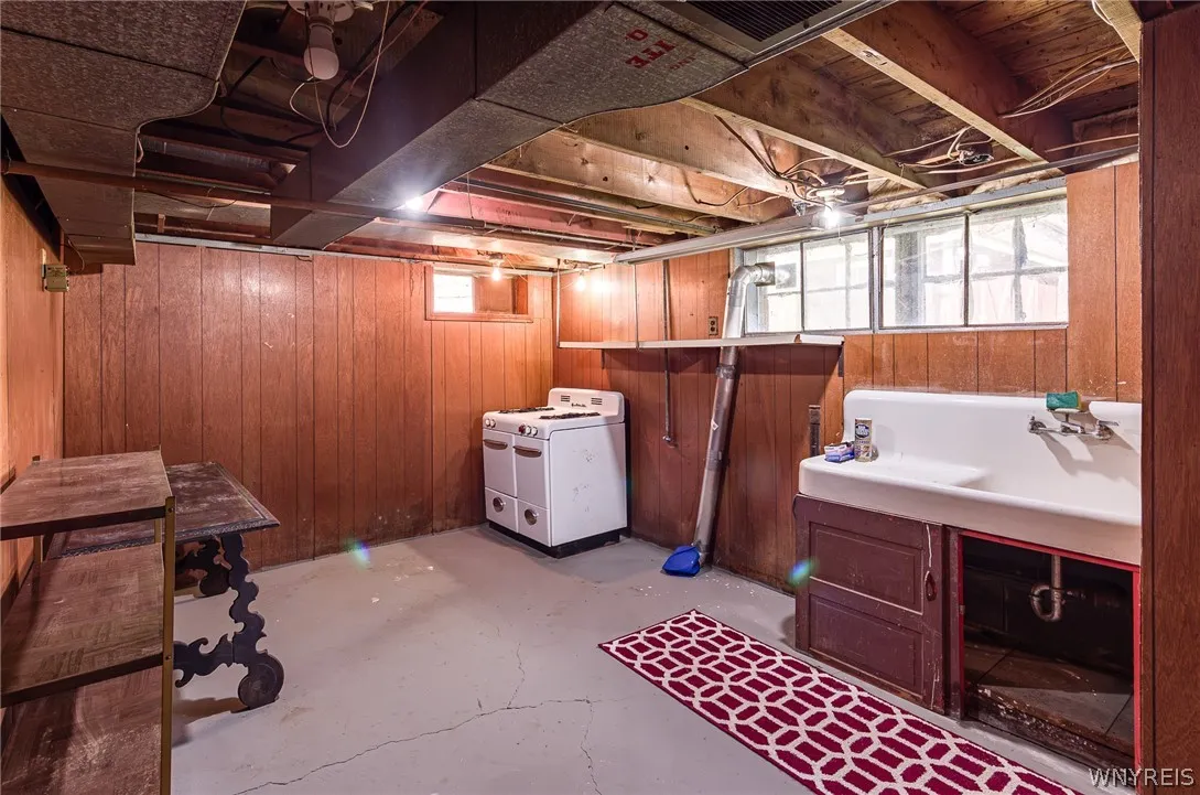 148 Cramer Street, North Tonawanda, New York 14120, North Tonawanda, New York 14120, 3 Bedrooms Bedrooms, 5 Rooms Rooms,1 BathroomBathrooms,Residential,For Sale,148 Cramer Street, North Tonawanda, New York 14120,0,B1682638