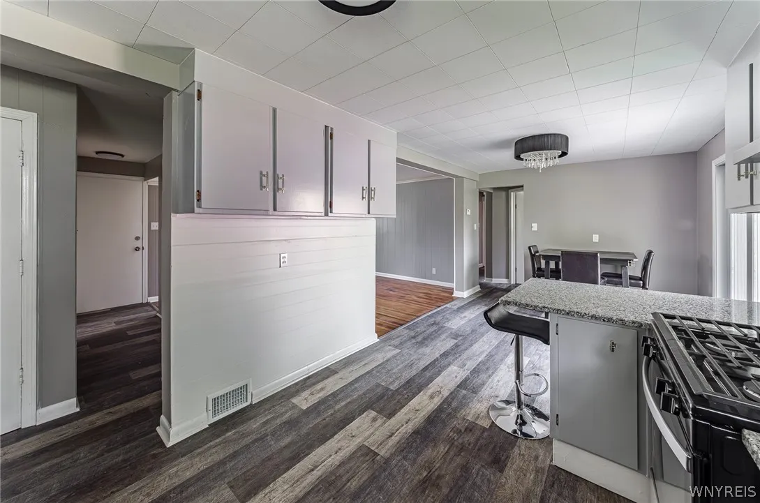 148 Cramer Street, North Tonawanda, New York 14120, North Tonawanda, New York 14120, 3 Bedrooms Bedrooms, 5 Rooms Rooms,1 BathroomBathrooms,Residential,For Sale,148 Cramer Street, North Tonawanda, New York 14120,0,B1682638