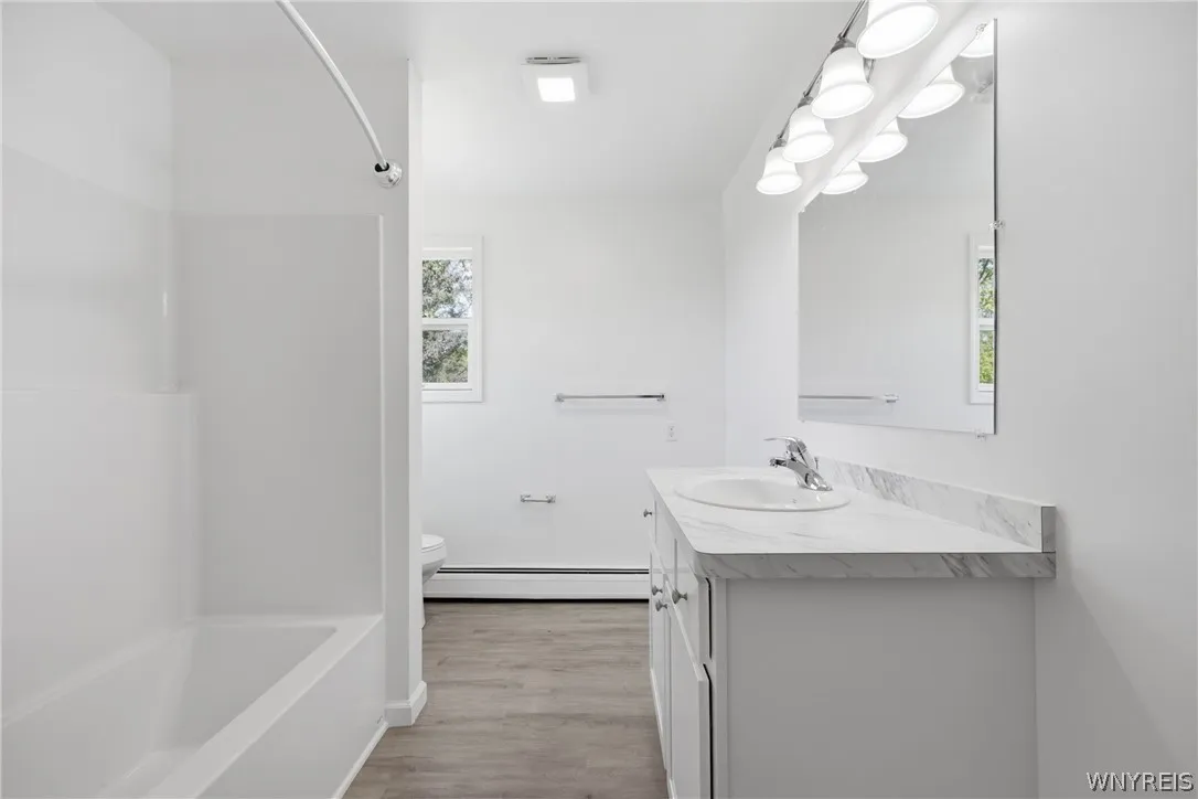 Full Bathroom 2 - 2nd Floor