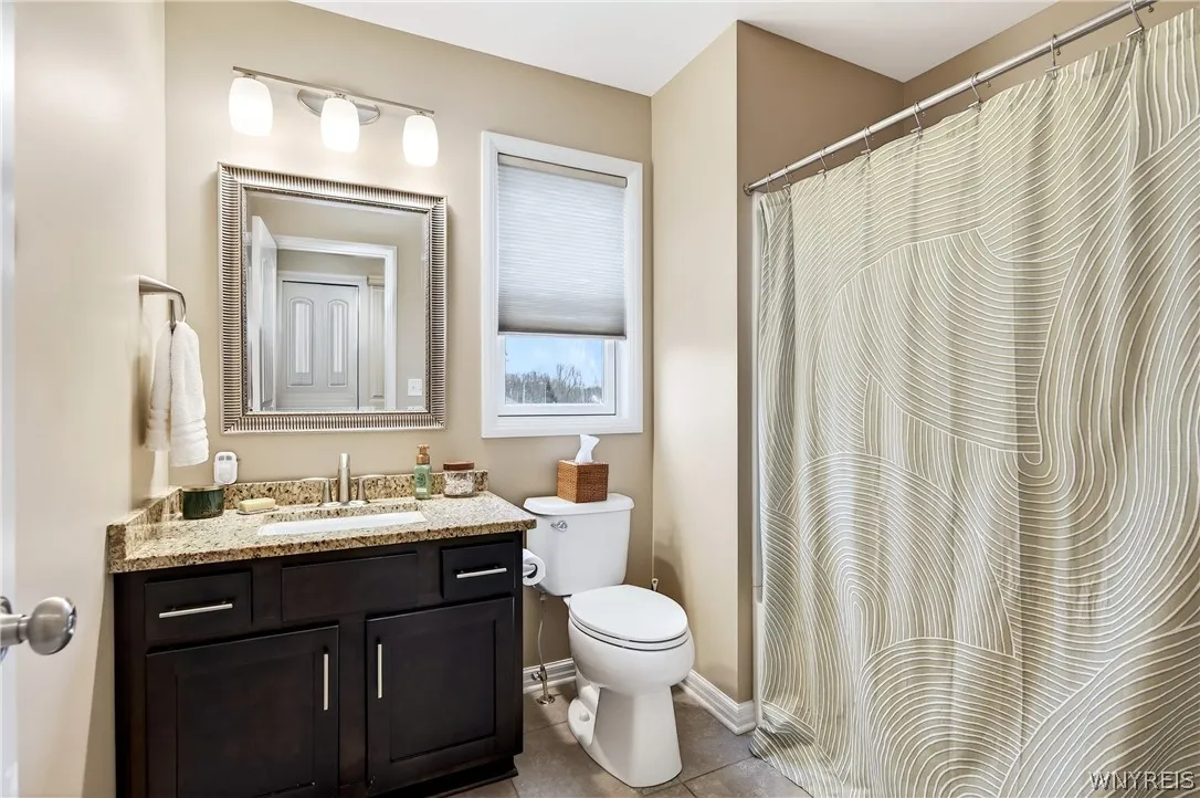 17 Knoche Way, Orchard Park, New York 14127, Orchard Park, New York 14127, 4 Bedrooms Bedrooms, 13 Rooms Rooms,2 BathroomsBathrooms,Residential Lease,For Rent,17 Knoche Way, Orchard Park, New York 14127,0,B1682970