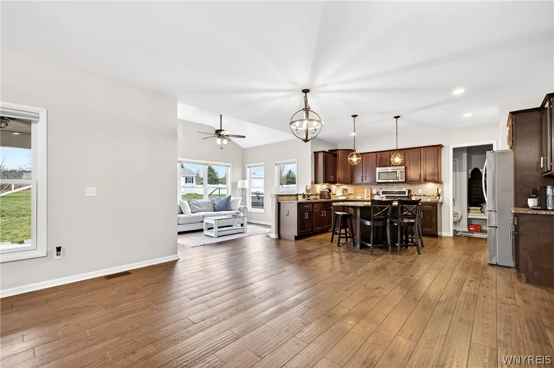 17 Knoche Way, Orchard Park, New York 14127, Orchard Park, New York 14127, 4 Bedrooms Bedrooms, 13 Rooms Rooms,2 BathroomsBathrooms,Residential Lease,For Rent,17 Knoche Way, Orchard Park, New York 14127,0,B1682970