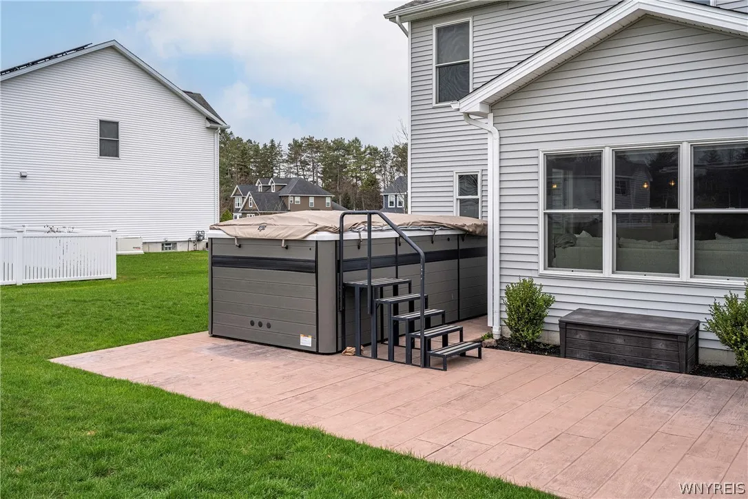17 Knoche Way, Orchard Park, New York 14127, Orchard Park, New York 14127, 4 Bedrooms Bedrooms, 13 Rooms Rooms,2 BathroomsBathrooms,Residential Lease,For Rent,17 Knoche Way, Orchard Park, New York 14127,0,B1682970