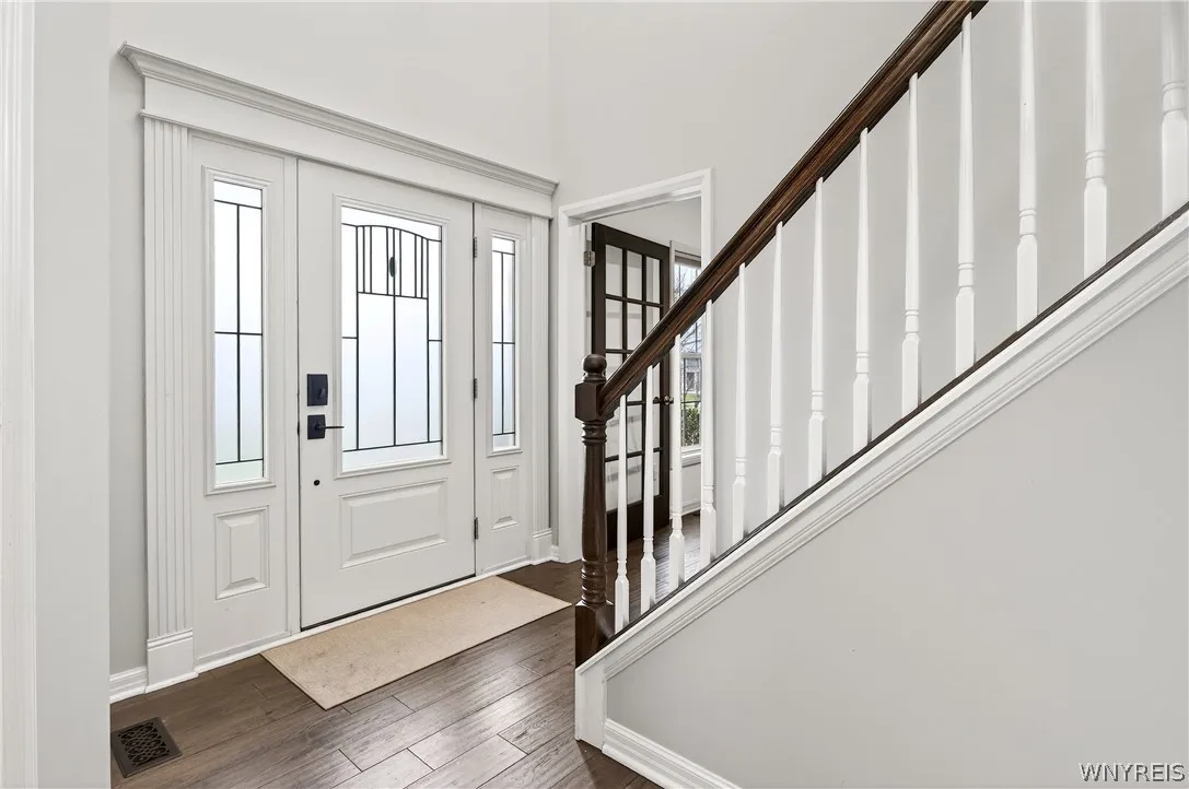 17 Knoche Way, Orchard Park, New York 14127, Orchard Park, New York 14127, 4 Bedrooms Bedrooms, 13 Rooms Rooms,2 BathroomsBathrooms,Residential Lease,For Rent,17 Knoche Way, Orchard Park, New York 14127,0,B1682970