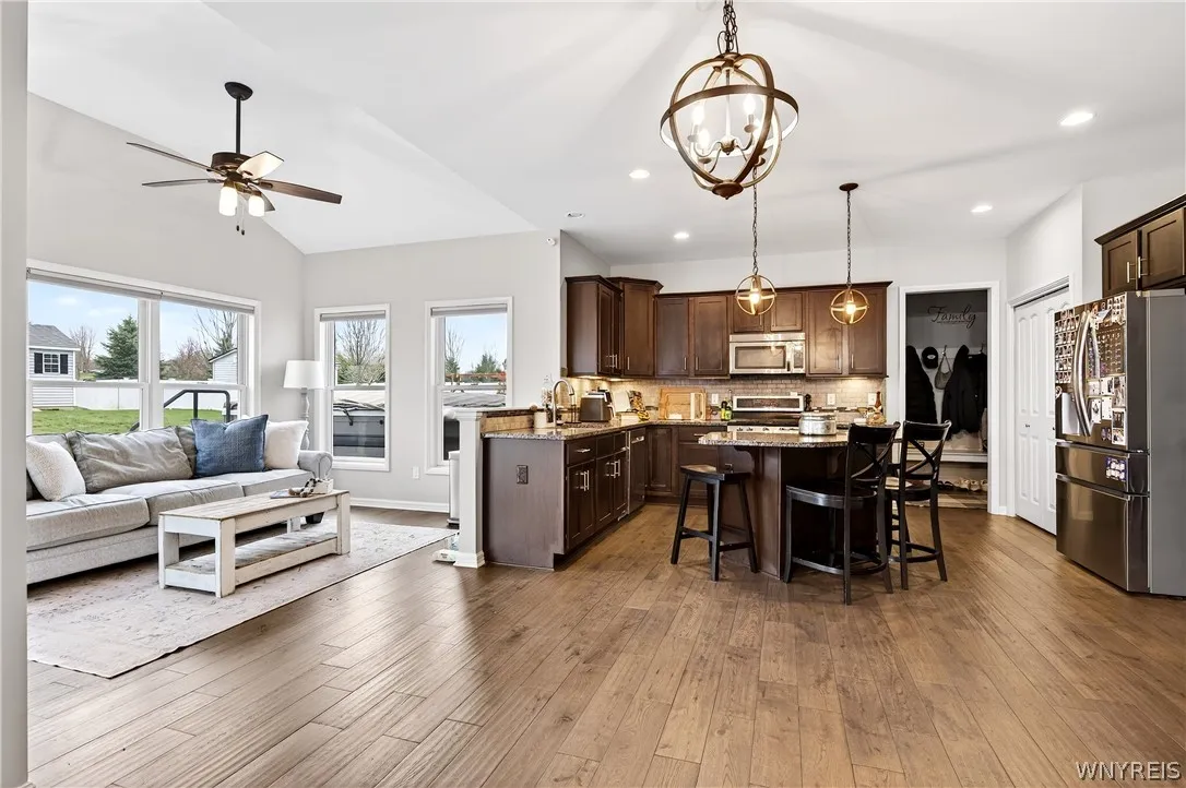 17 Knoche Way, Orchard Park, New York 14127, Orchard Park, New York 14127, 4 Bedrooms Bedrooms, 13 Rooms Rooms,2 BathroomsBathrooms,Residential Lease,For Rent,17 Knoche Way, Orchard Park, New York 14127,0,B1682970