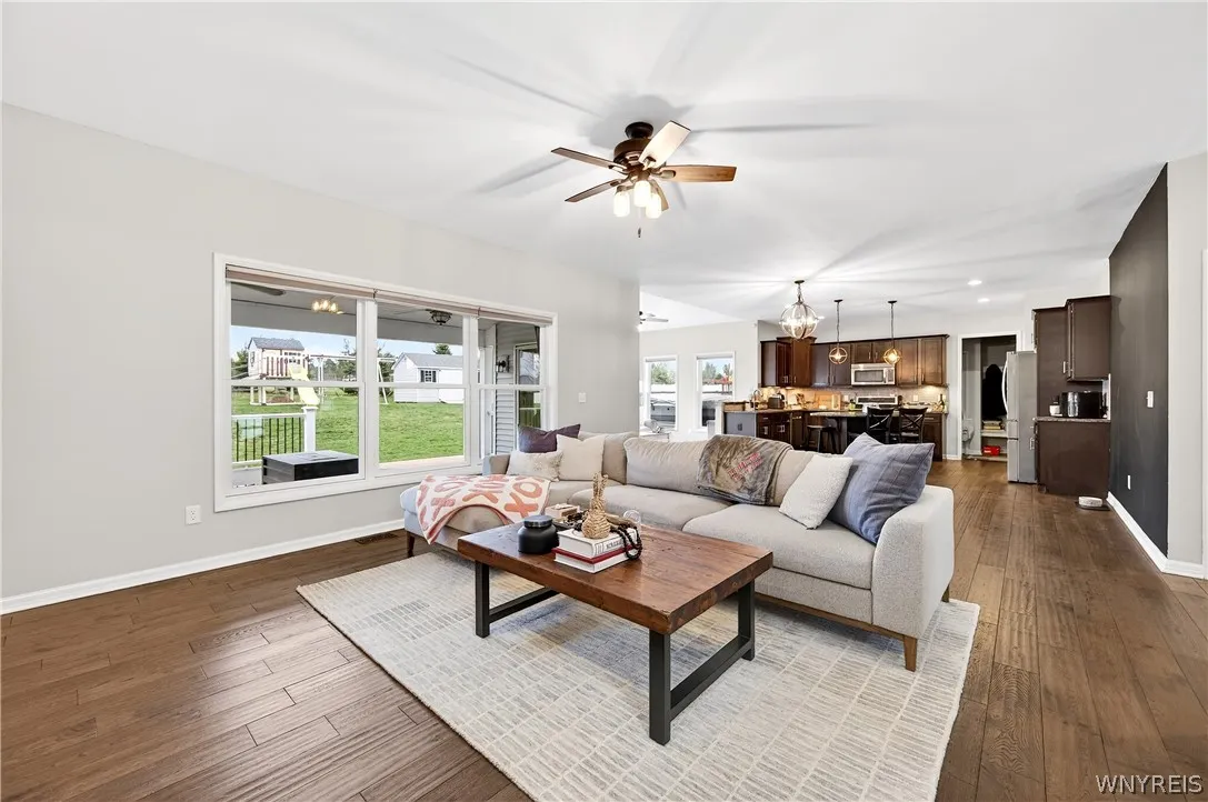 17 Knoche Way, Orchard Park, New York 14127, Orchard Park, New York 14127, 4 Bedrooms Bedrooms, 13 Rooms Rooms,2 BathroomsBathrooms,Residential Lease,For Rent,17 Knoche Way, Orchard Park, New York 14127,0,B1682970