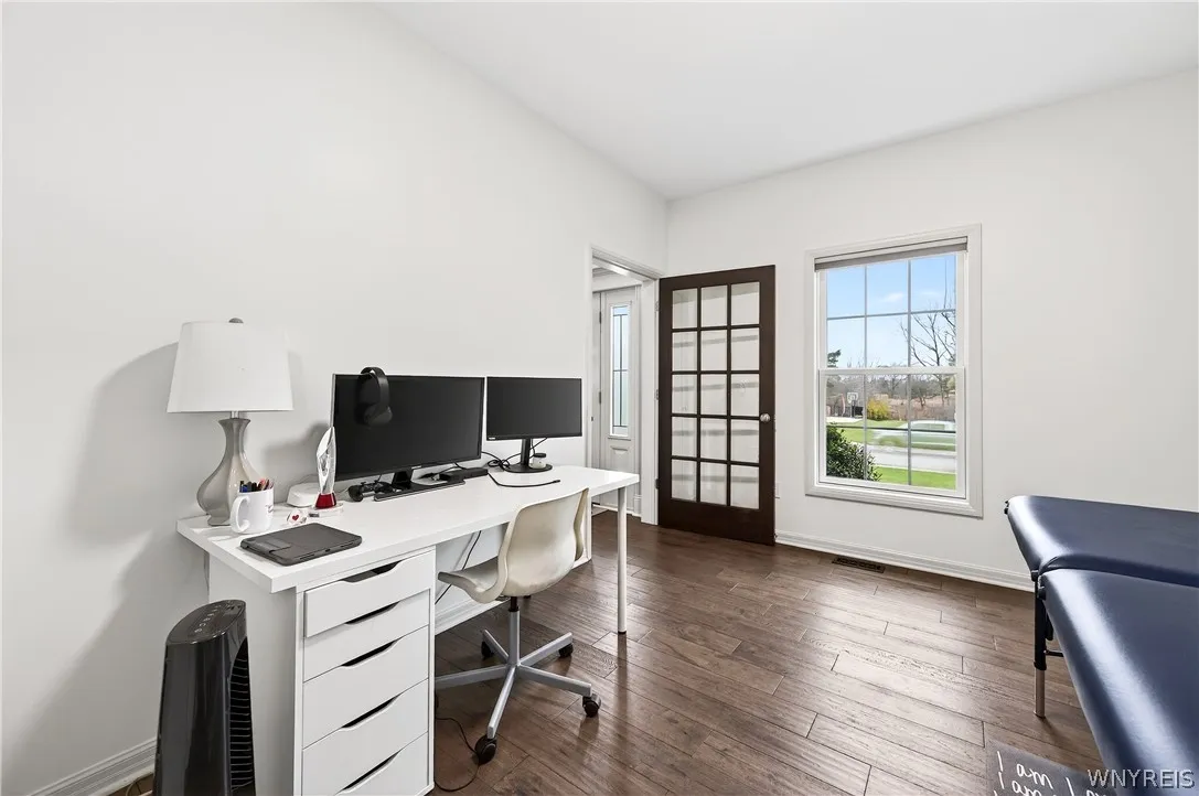 17 Knoche Way, Orchard Park, New York 14127, Orchard Park, New York 14127, 4 Bedrooms Bedrooms, 13 Rooms Rooms,2 BathroomsBathrooms,Residential Lease,For Rent,17 Knoche Way, Orchard Park, New York 14127,0,B1682970