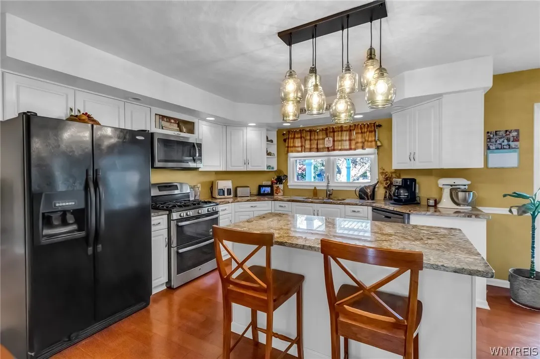 5517 Country Club Lane, Hamburg, New York 14075, Hamburg, New York 14075, 5 Bedrooms Bedrooms, 11 Rooms Rooms,2 BathroomsBathrooms,Residential,For Sale,5517 Country Club Lane, Hamburg, New York 14075,0,B1682703