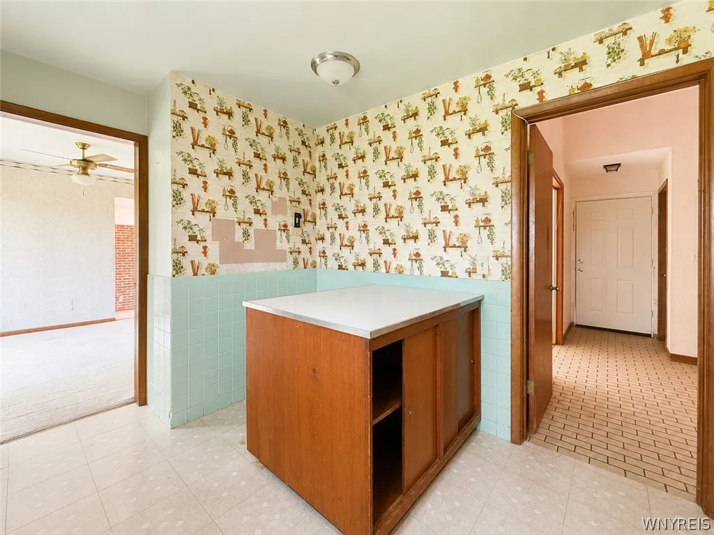 4540 Gentwood Drive, Clarence, New York 14221, Clarence, New York 14221, 4 Bedrooms Bedrooms, 8 Rooms Rooms,3 BathroomsBathrooms,Residential,For Sale,4540 Gentwood Drive, Clarence, New York 14221,0,B1683084