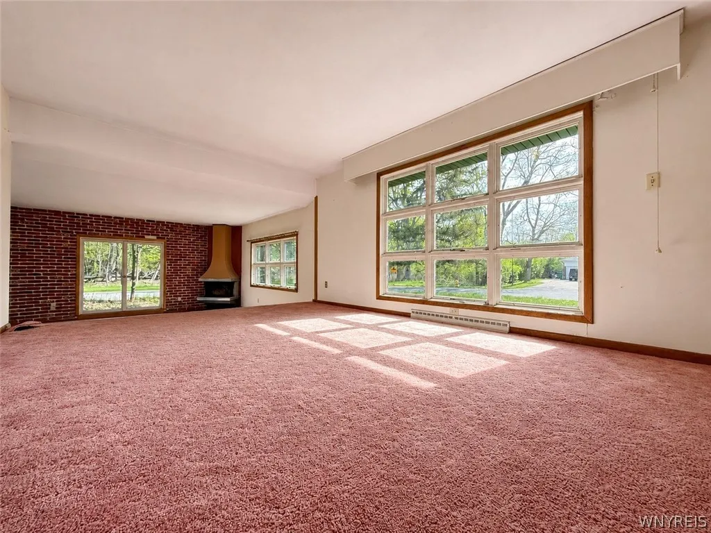 4540 Gentwood Drive, Clarence, New York 14221, Clarence, New York 14221, 4 Bedrooms Bedrooms, 8 Rooms Rooms,3 BathroomsBathrooms,Residential,For Sale,4540 Gentwood Drive, Clarence, New York 14221,0,B1683084