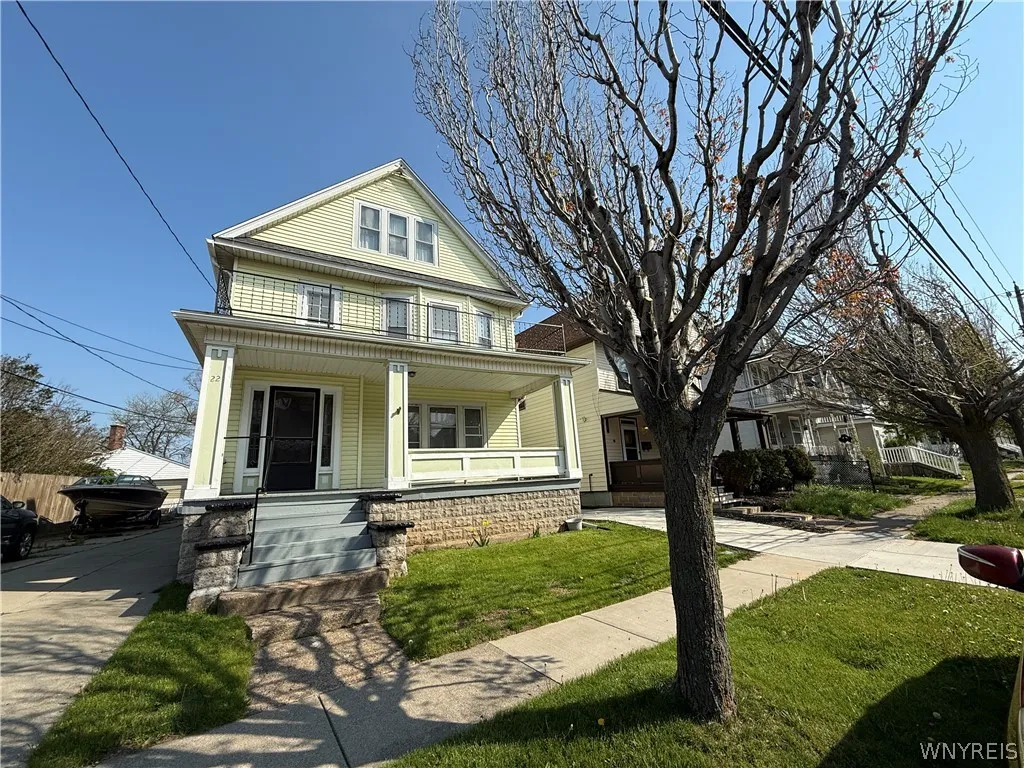 22 Briggs Avenue, Buffalo, New York 14207, Buffalo, New York 14207, 6 Bedrooms Bedrooms, ,2 BathroomsBathrooms,Residential,For Sale,22 Briggs Avenue, Buffalo, New York 14207,0,B1682669