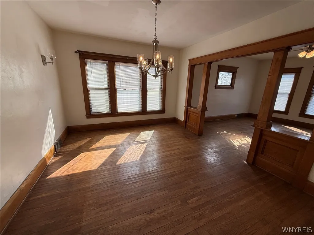 22 Briggs Avenue, Buffalo, New York 14207, Buffalo, New York 14207, 6 Bedrooms Bedrooms, ,2 BathroomsBathrooms,Residential,For Sale,22 Briggs Avenue, Buffalo, New York 14207,0,B1682669