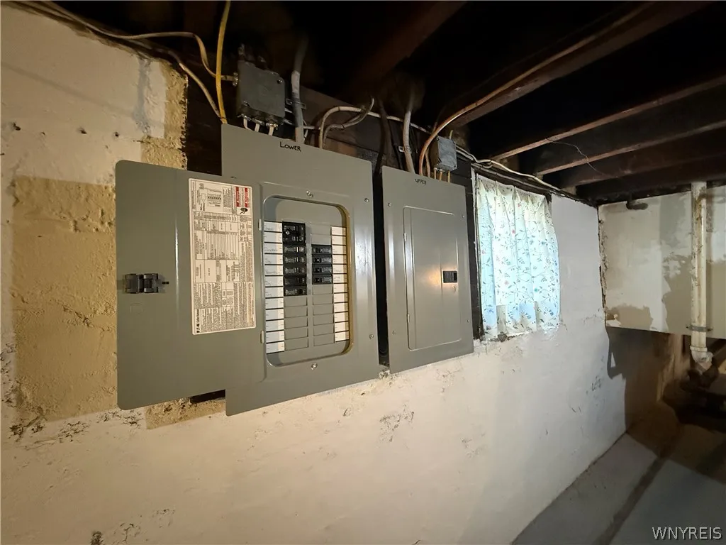 22 Briggs Avenue, Buffalo, New York 14207, Buffalo, New York 14207, 6 Bedrooms Bedrooms, ,2 BathroomsBathrooms,Residential,For Sale,22 Briggs Avenue, Buffalo, New York 14207,0,B1682669