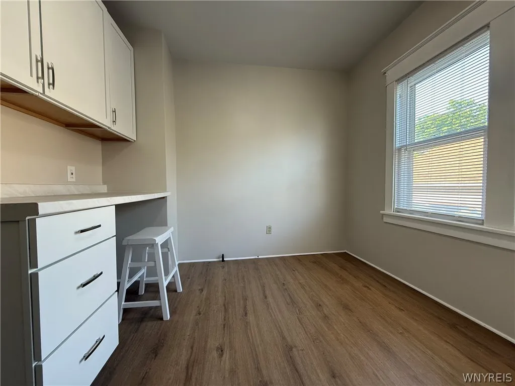 22 Briggs Avenue, Buffalo, New York 14207, Buffalo, New York 14207, 6 Bedrooms Bedrooms, ,2 BathroomsBathrooms,Residential,For Sale,22 Briggs Avenue, Buffalo, New York 14207,0,B1682669