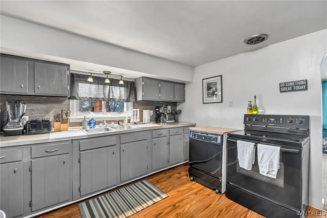 Upper garage apartment