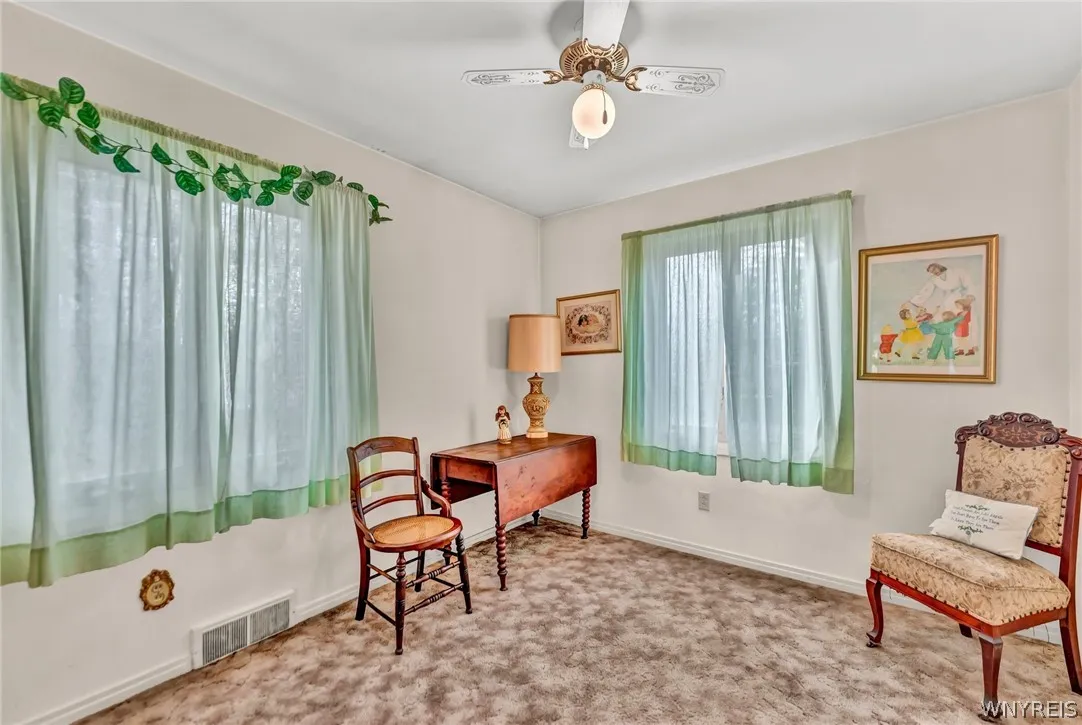 6105 Newton Road, Orchard Park, New York 14127, Orchard Park, New York 14127, 3 Bedrooms Bedrooms, 7 Rooms Rooms,1 BathroomBathrooms,Residential,For Sale,6105 Newton Road, Orchard Park, New York 14127,0,B1681753
