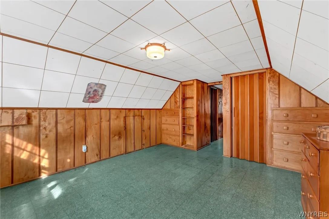 6105 Newton Road, Orchard Park, New York 14127, Orchard Park, New York 14127, 3 Bedrooms Bedrooms, 7 Rooms Rooms,1 BathroomBathrooms,Residential,For Sale,6105 Newton Road, Orchard Park, New York 14127,0,B1681753
