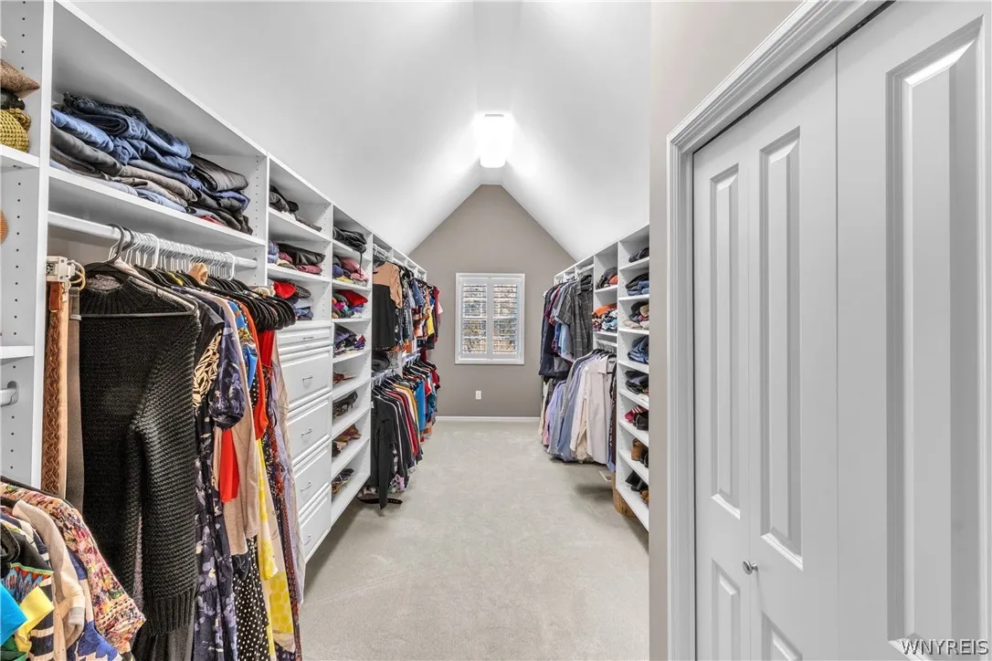 6 Hidden Oak Court, Orchard Park, New York 14127, Orchard Park, New York 14127, 4 Bedrooms Bedrooms, 13 Rooms Rooms,3 BathroomsBathrooms,Residential,For Sale,6 Hidden Oak Court, Orchard Park, New York 14127,0,B1682985