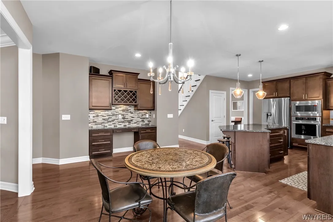 6 Hidden Oak Court, Orchard Park, New York 14127, Orchard Park, New York 14127, 4 Bedrooms Bedrooms, 13 Rooms Rooms,3 BathroomsBathrooms,Residential,For Sale,6 Hidden Oak Court, Orchard Park, New York 14127,0,B1682985
